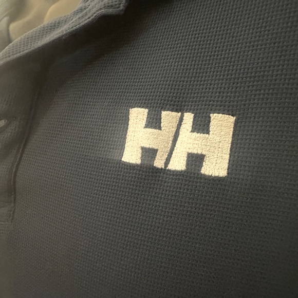 Helly Hansen Embroidered Polo 21" armpit to armpit seams Gently worn - Picture 2 of 3